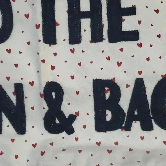 2 pillow covers (not the same) - Picture 8 of 8